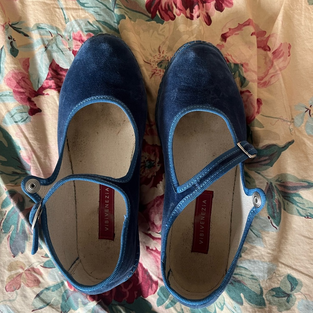 Venezia Blue Velvet Flats